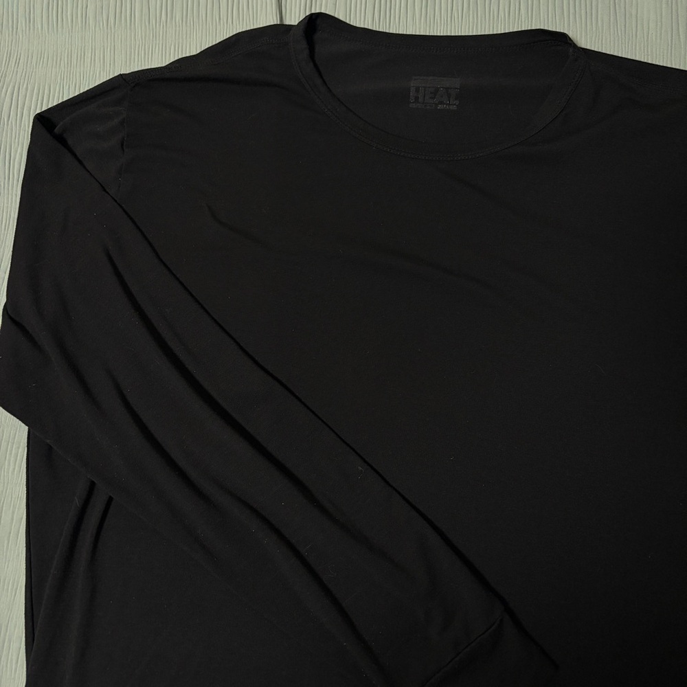 32 Degrees Black Long Sleeve Crewneck Shirt